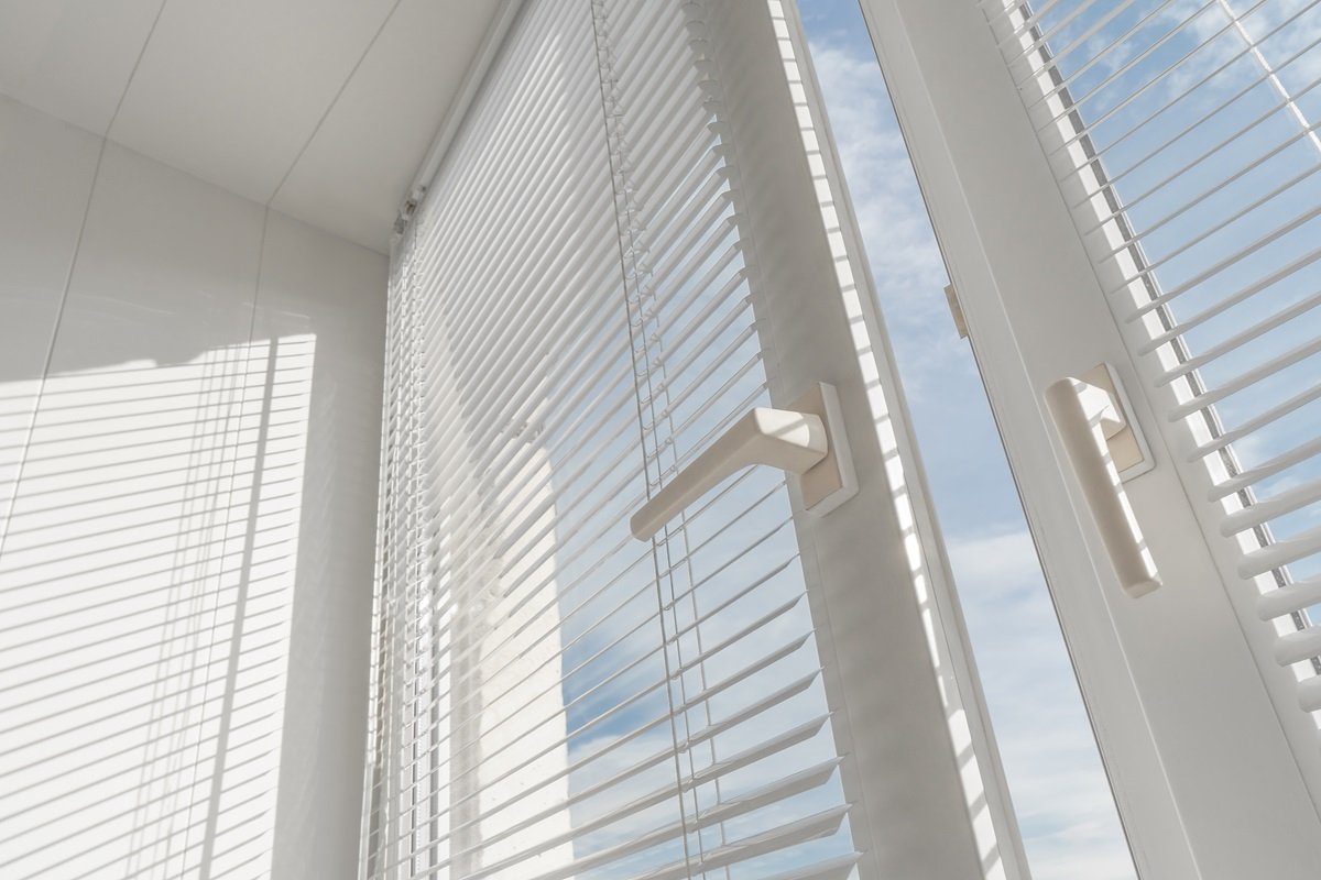 maniglia finestra bianca in pvc 